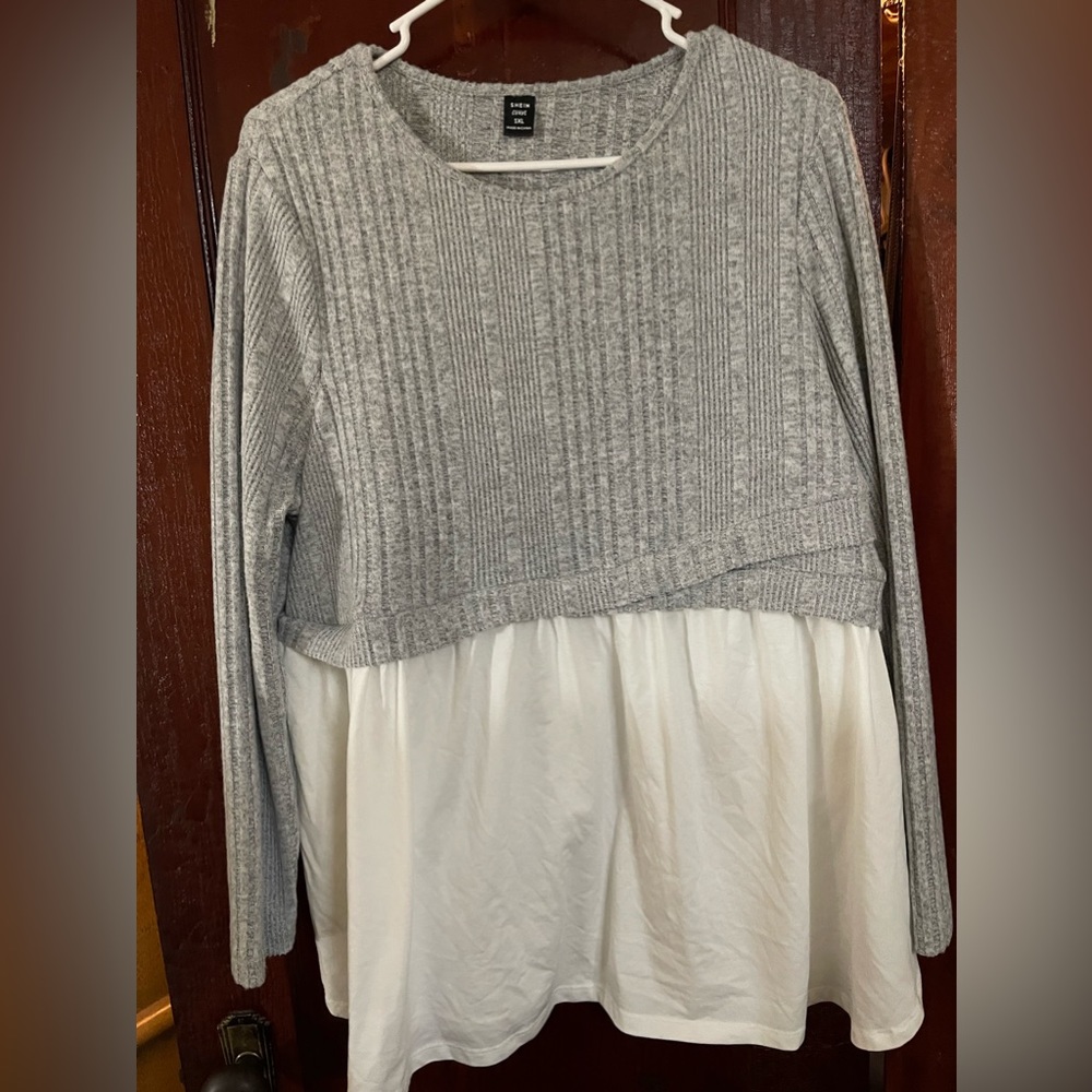 SHEIN Plus Size Wrap Ruffle Hem
Colorblock Tee